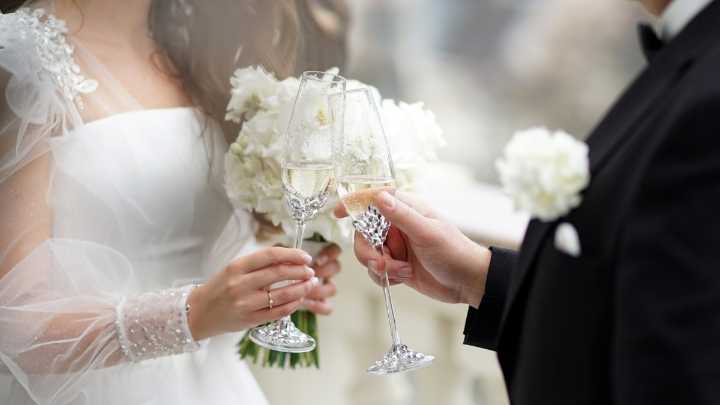 Lo que se sabe del caso de la banquetera que dejó plantadas a cuatro parejas el día de sus bodas en Viña, Limache, Olmué y Quillota