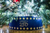 Los Trump celebran los 250 años de EE.UU. en su primera navidad de regreso a la Casa Blanca