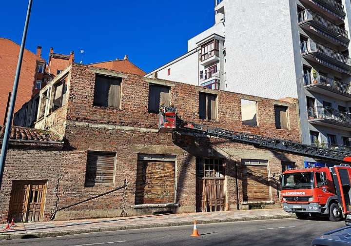 Acuerdo entre Ayuntamiento y vecinos para la venta forzosa de Bodegas Armando tras décadas de abandono