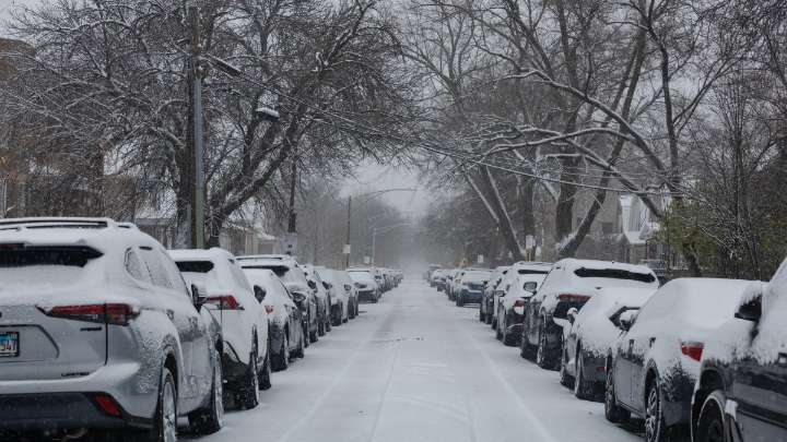 Chicago area could see several chances of snow starting Sunday