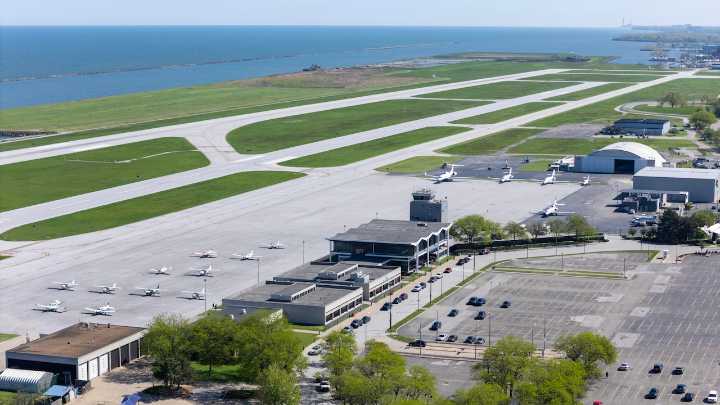 Me, me, me. Mine, mine, mine: Selfish Burke airport backers fight Cleveland’s lakefront dream