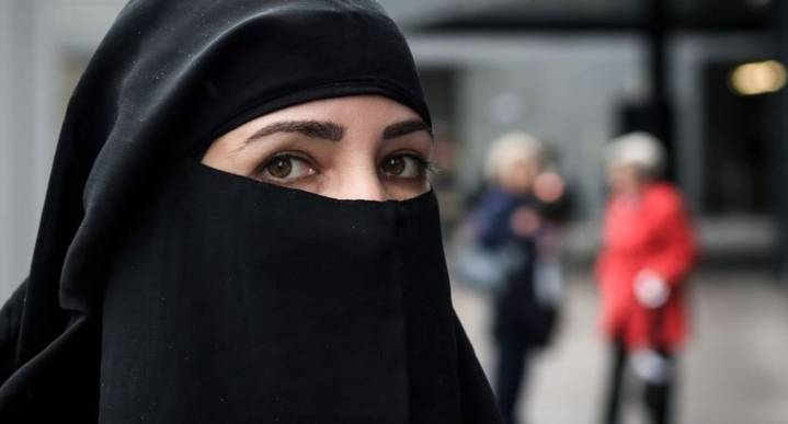 SCJN aprueba uso de hiyab en fotografía del Pasaporte