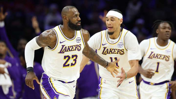 Starting 5: Thunder roll to 23-1; LeBron James closes it out in Philly