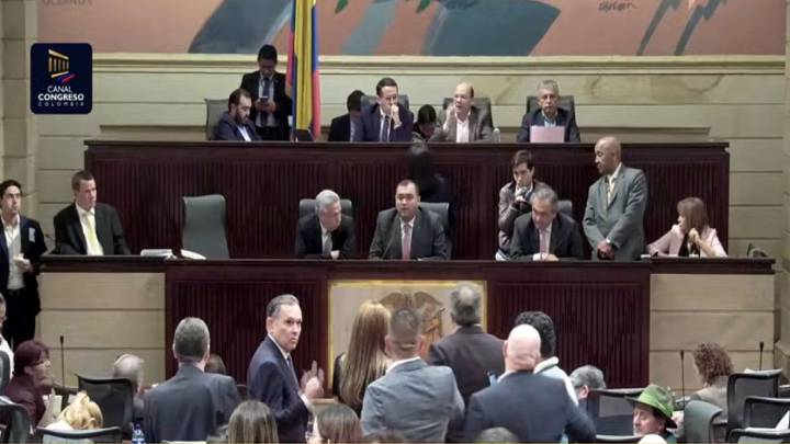 Reforma tributaria sufre nuevo revés tras disputa por quórum en el Congreso