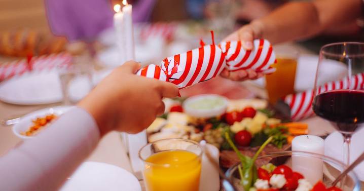 I visited Tesco, Aldi, Asda, Lidl and Morrisons and found a great £3.50 Christmas cracker