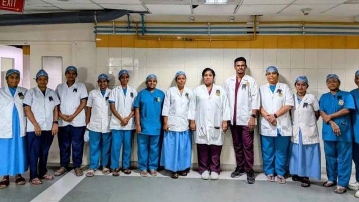 Nurses protest by wearing black badges at NIMS hospital