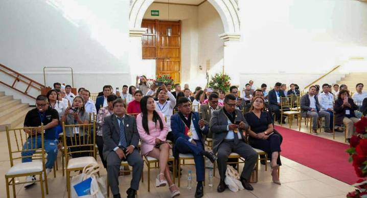 Consejeros regionales de todo el país se reúnen en Trujillo