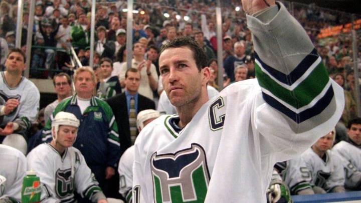 Kevin Dineen, NHL player-turned-coach, reveals he has pancreatic cancer