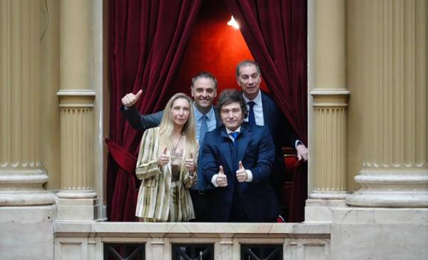 Milei convoca a sesiones extraordinarias del Congreso para sancionar el Presupuesto y las reformas laboral y penal