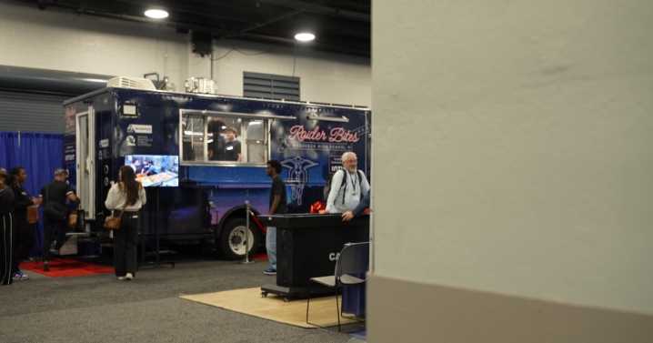 Nashville high schoolers learn business skills through food truck program