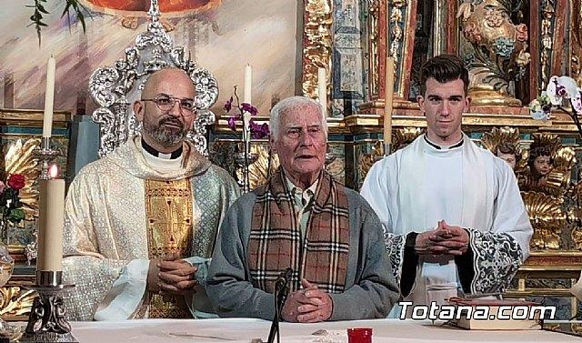 Pepe Hernández culmina 12 años de servicio como santero a sus 85 años