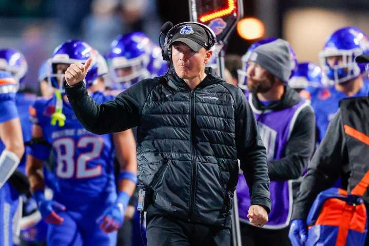 How to watch college football free live stream today without streameast, crackstreams, methstreams, buffstreams and other bootleg alternative streams: UNLV Rebels vs. Boise State Broncos Mountain West