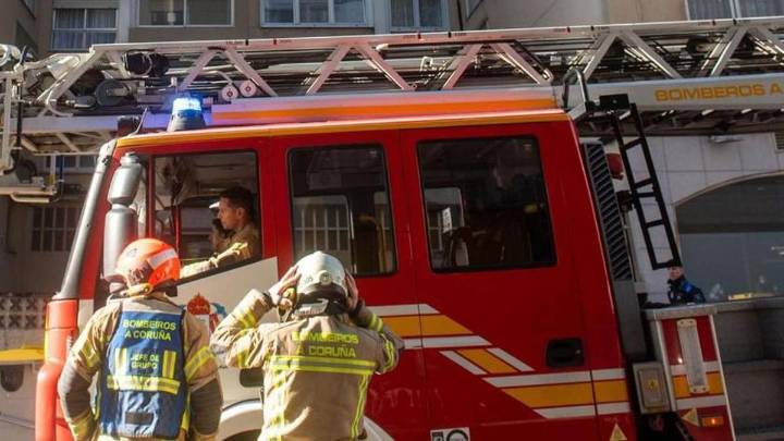 Susto al incendiarse una campana extractora en una vivienda de Monte Alto