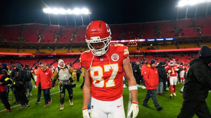 Chiefs' playoff hopes dim after 20