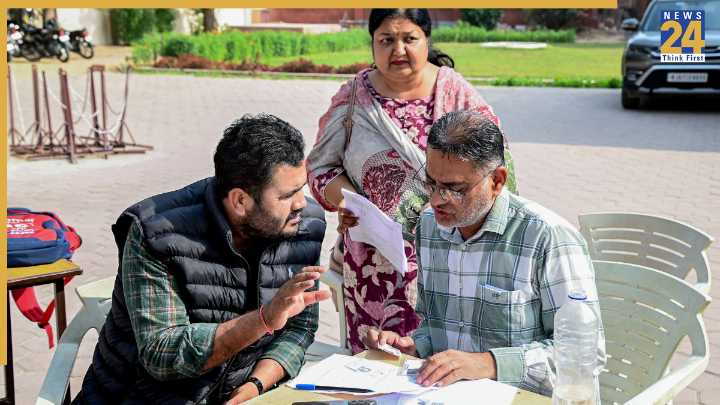 Big decision by Election Commission: UP SIR last date extended to December 26, no extension for Bengal