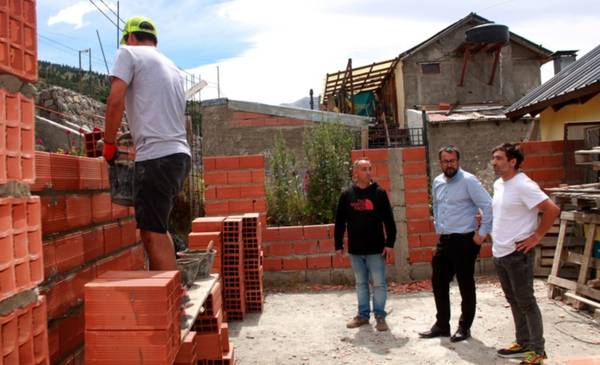 El municipio avanza con obras en el playón deportivo del barrio Estación de Esquel