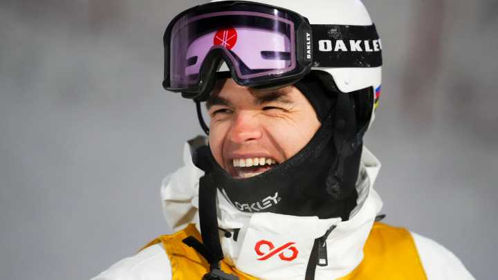Canada’s Mikael Kingsbury withdraws from moguls final at World Cup opener