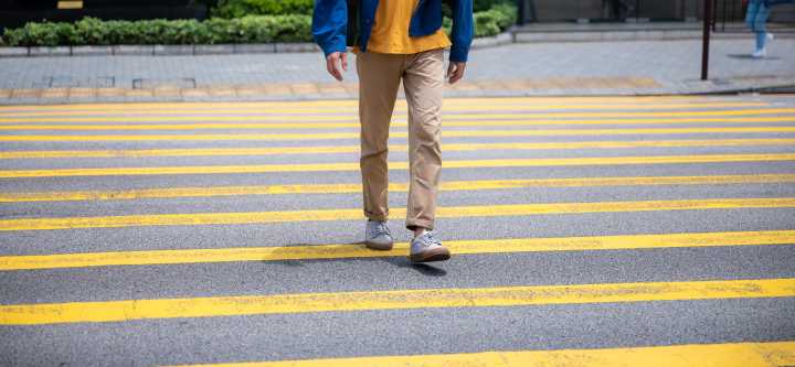 Un peatón murió tras ser atropellado por un autobús y luego por un camión