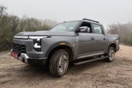 El Santana 400 PHEV viene de China con un único objetivo: que Linares vuelva a ser relevante en el ensamblaje de todoterrenos