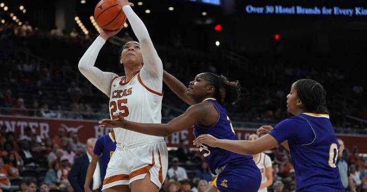 Breya Cunningham scores career-best 30 points as No. 2 Texas routs Prairie View A&M