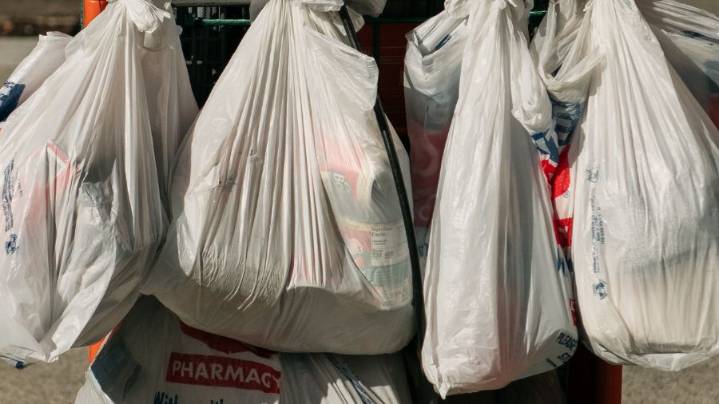 WA ignored its own plastic bag ban study. Now fees are increasing anyway