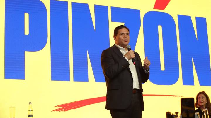 Juan Carlos Pinzón reveló detalles de su reunión con el expresidente Álvaro Uribe: “Estoy dispuesto a ir a una consulta popular”