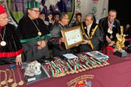 UATx brilla: Rector recibe dos galardones por impulsar un nuevo humanismo