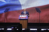 VIDEO. Pifias en plena celebración: Kast frena a sus propios adherentes durante su discurso de triunfo