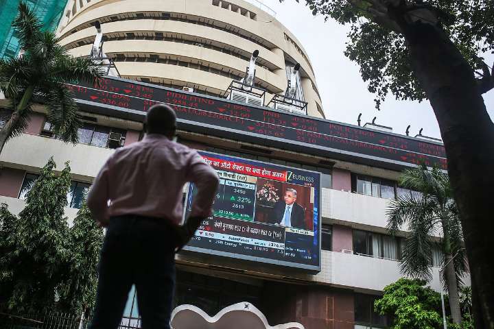 Retail Traders Feel The Strain As India’s Small Caps Stumble