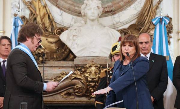 Patricia Bullrich presentó su renuncia al Ministerio de Seguridad