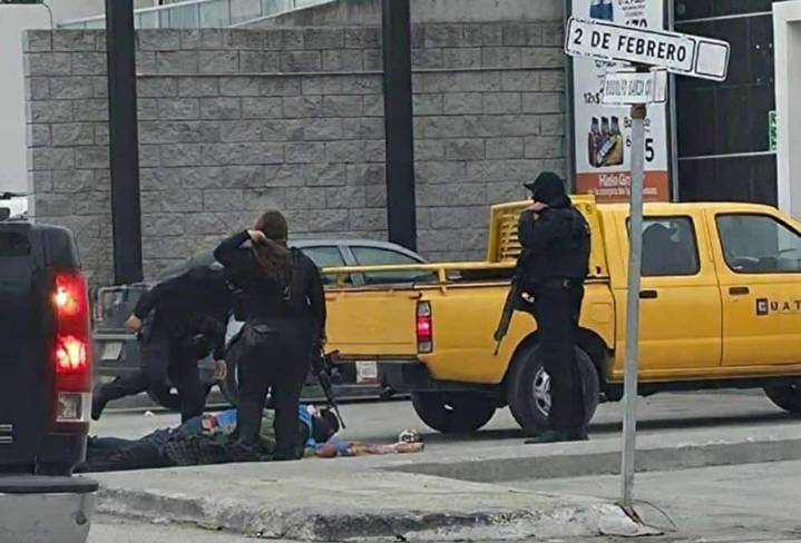 Guardia Estatal detiene a cinco personas tras persecución