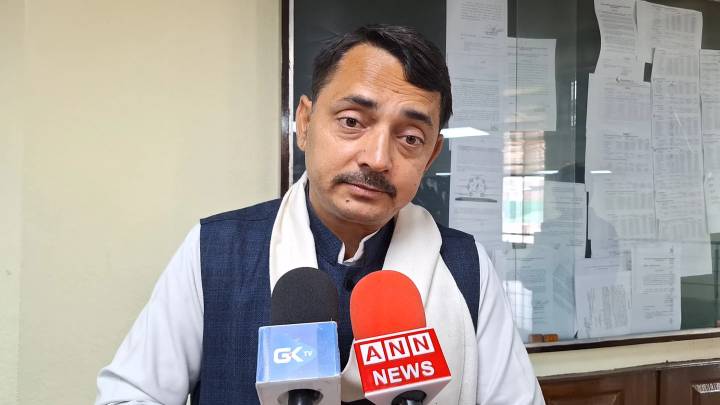 R S Pathania dedicates PMGSY roads worth Rs 100 Cr to Udhampur people