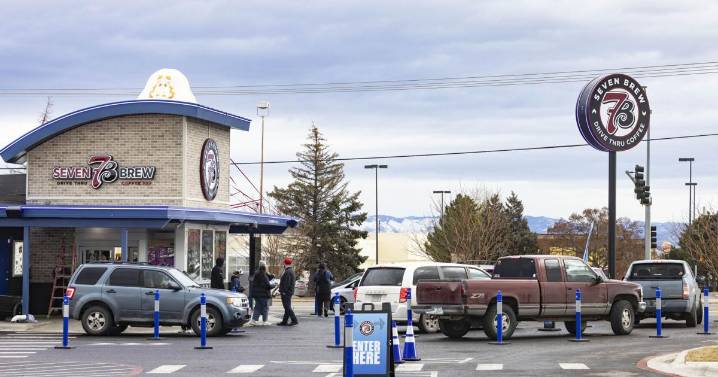 Photo: 7 Brew officially opens in Helena