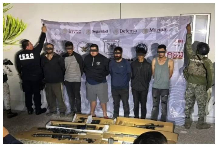 Balacera en Rosarito, Baja California deja dos policías heridos, seis detenidos y un agresor abatido