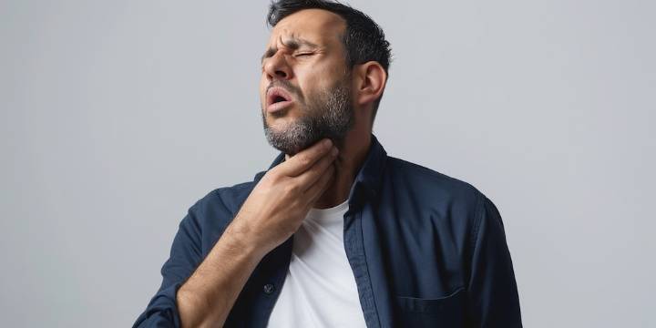 ¿Cuál es la diferencia entre dolor de garganta y faringitis?