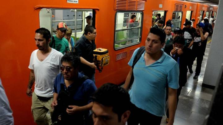En los últimos cinco años, 178 personas murieron tras lanzarse a las vías del Metro de CDMX