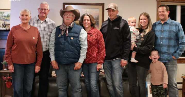 Montana auctioneer meets family of life-saving liver donor in emotional reunion
