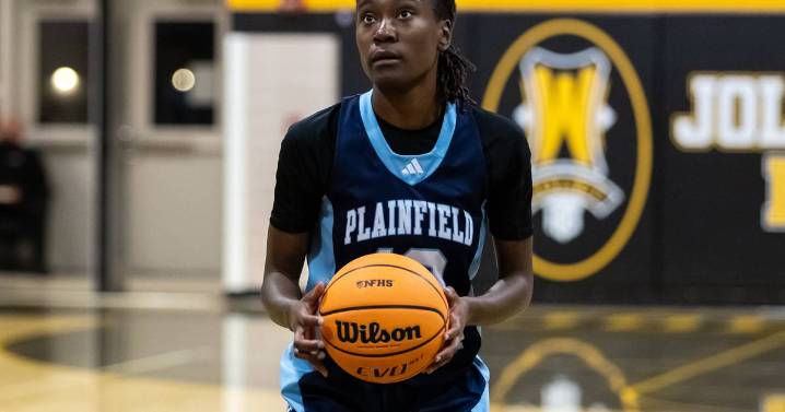 Big night from Layla Lesure lifts Plainfield South girls past Joliet West