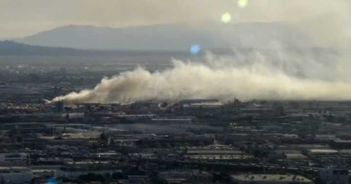 Firefighters battle blaze in Boyle Heights