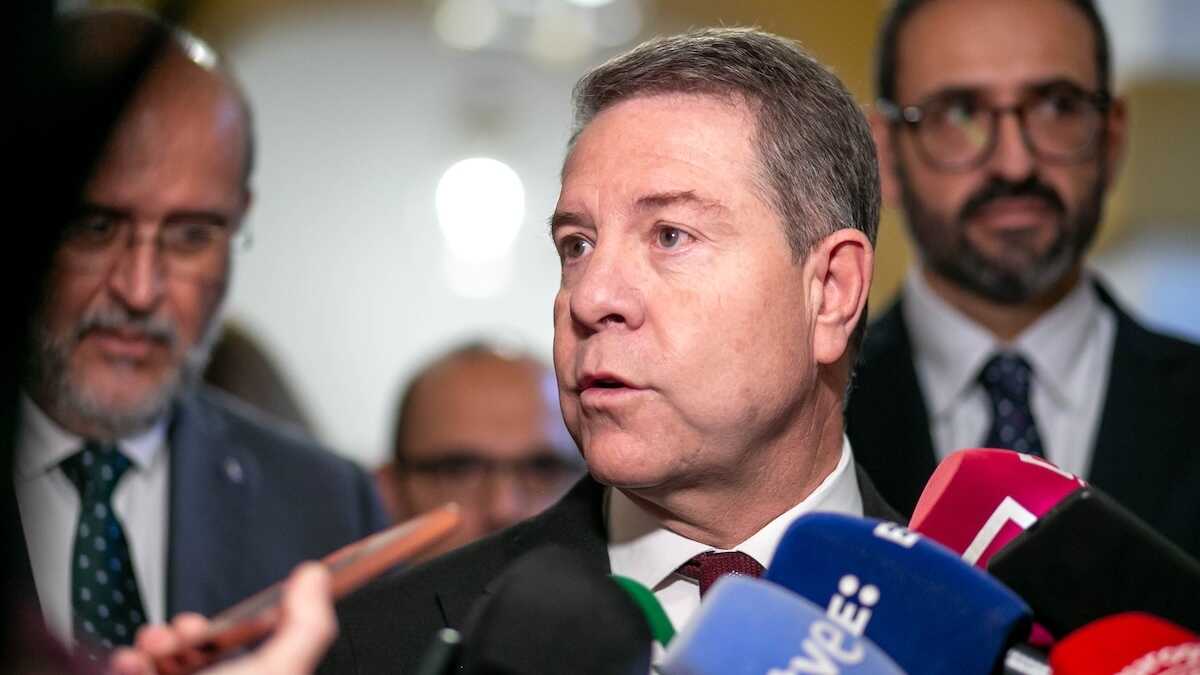 Page cree “absurdo” pensar que Puigdemont respetará más a un Gobierno “de rodillas”