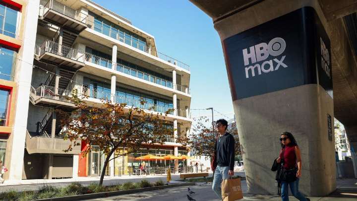 Trump expresa dudas sobre la compra de Warner Bros por Netflix