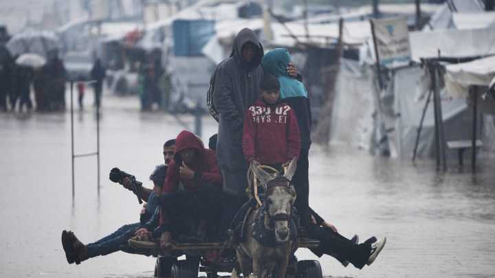 A winter storm chills Gaza and floods tent camps, exposing aid failures