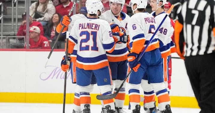 Horvat and Duclair score as Islanders end Lightning's 7