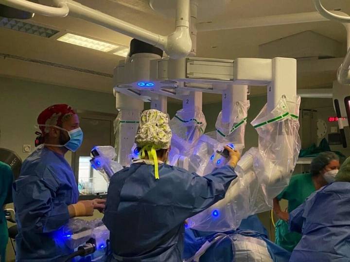 Los sindicatos convocan una huelga indefinida en Sanidad