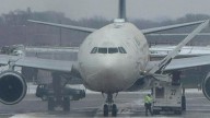 Deicing truck strikes Delta plane at MSP Airport