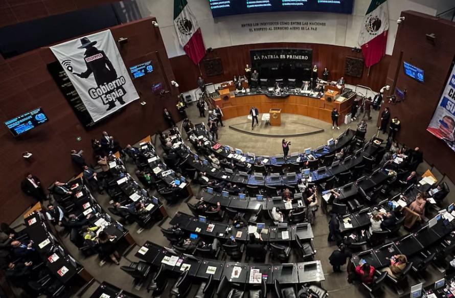 Senado aprueba reforma que limita suspensiones y fortalece facultades del SAT
