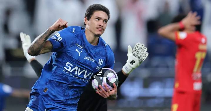 Darwin Nunez's Al-Hilal wages compared to Erling Haaland's as ex