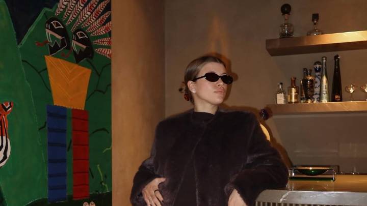 Sofia Richie Grainge (And Bump) Has Nailed Her Festive Wardrobe