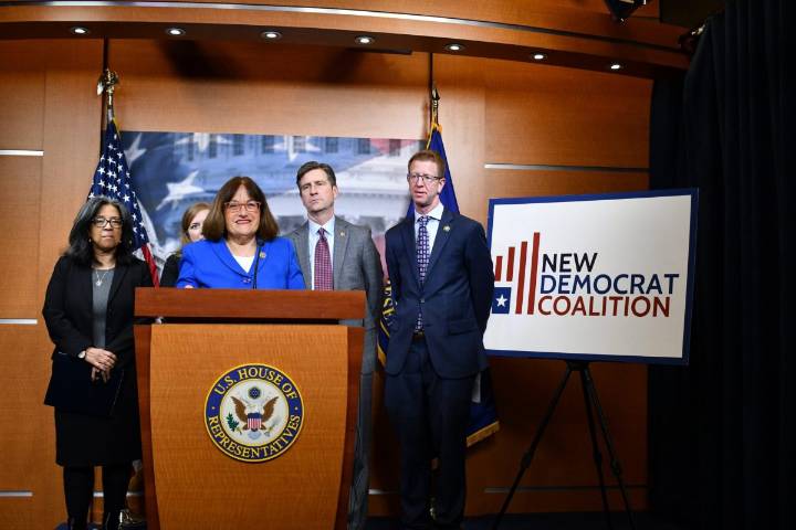 Democracia 2025 celebra su primer aniversario y celebra una defensa legal histórica y coordinada contra amenazas autoritarias