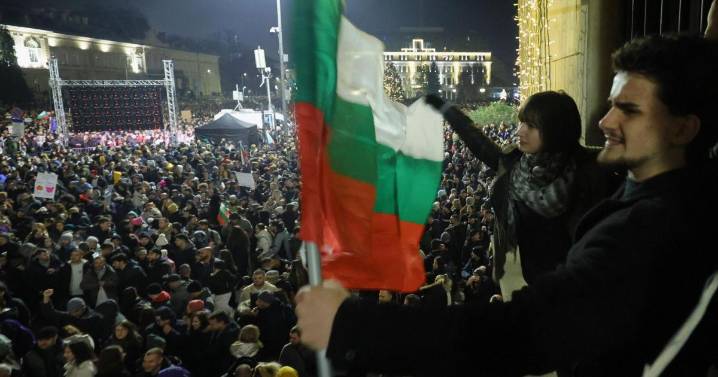 Bulgarian government resigns as mass protests over higher taxes continue